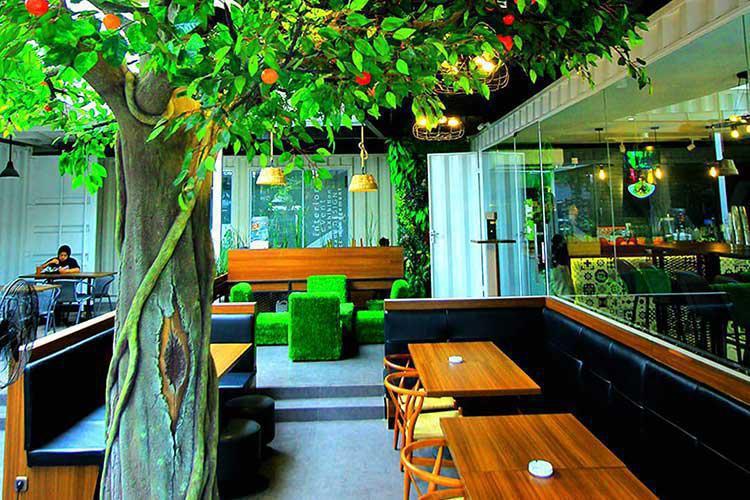 5 Coffee Shop yang Cozy Buat Ngerjain Tugas!