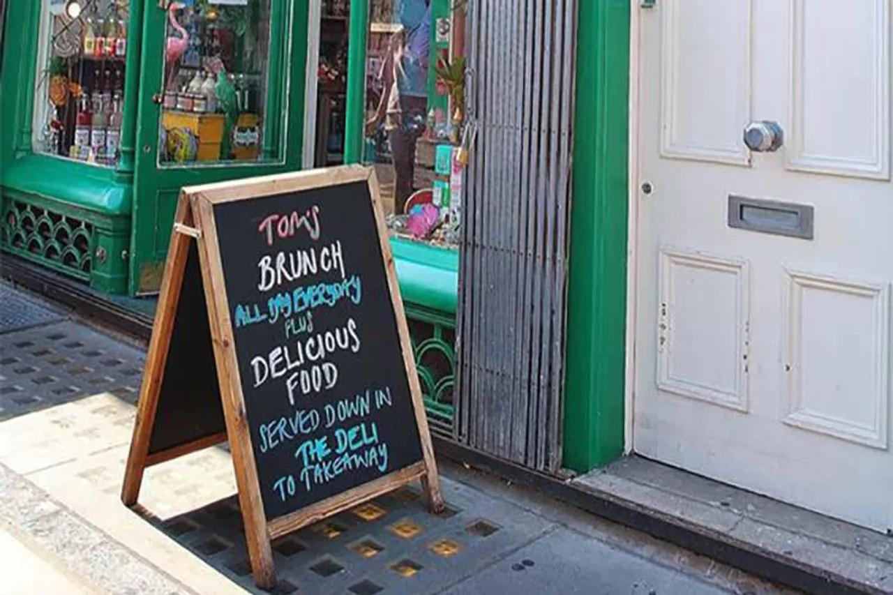 Cara Tepat Menarik Pelanggan Offline ke Media Sosial