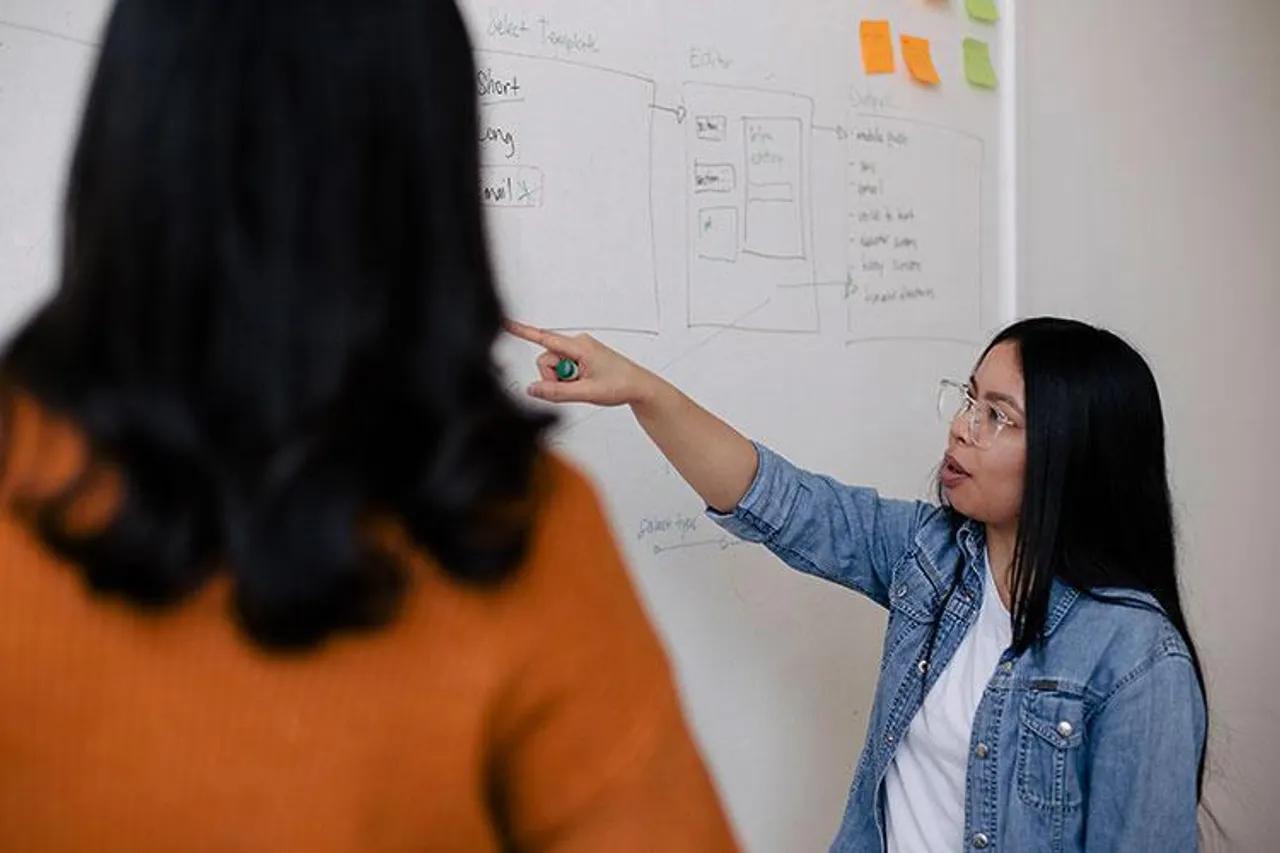 Langkah Meeting Produktif yang Bisa Kamu Terapkan di Kantor