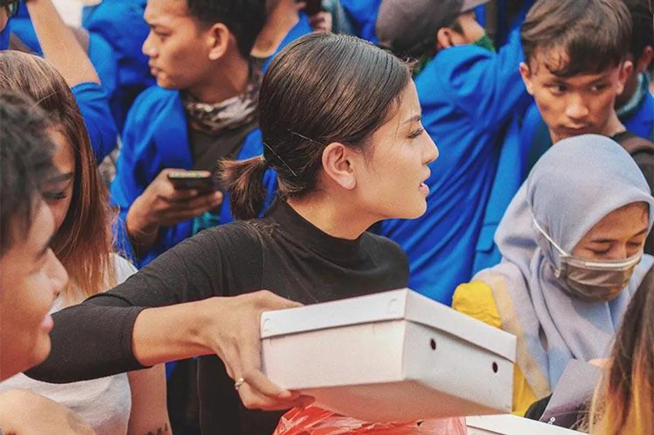 Meme Lucu Demo Mahasiswa Hingga Awkarin Bagikan Makanan Jadi Viral