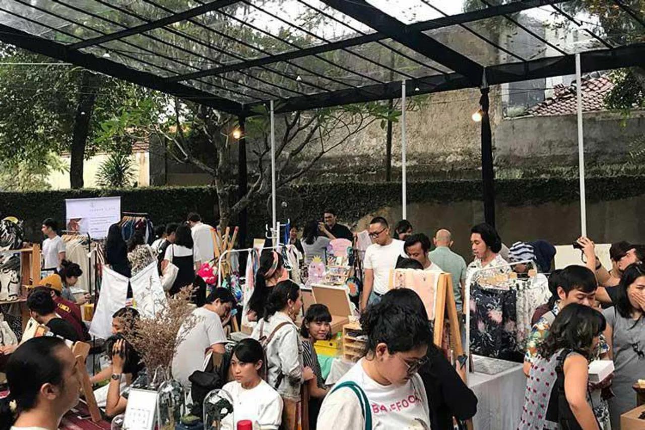 Dia Loe Gue: Tempat Nongkrong yang Bisa Sambil Belajar Seni