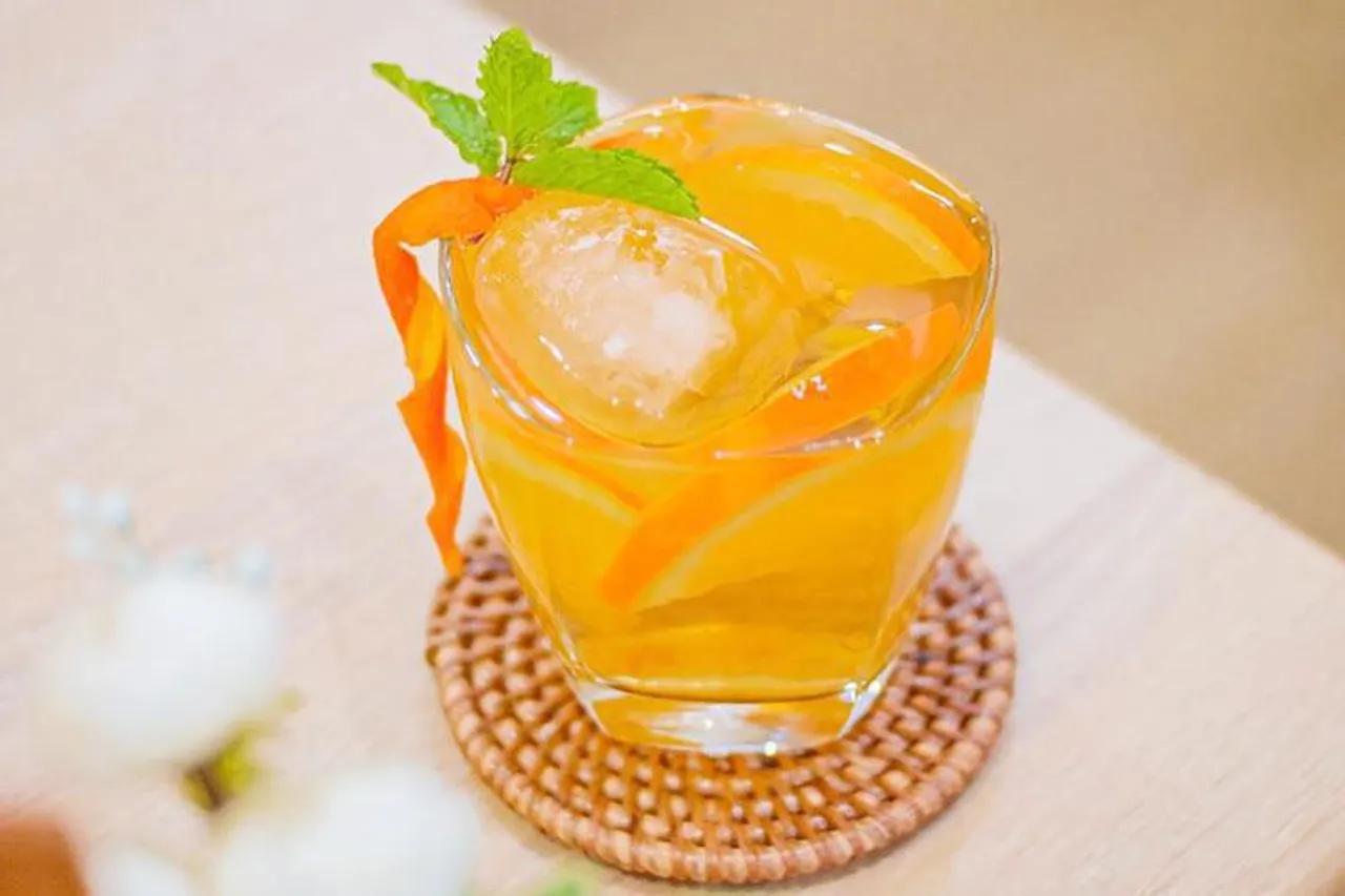 Nikmati Sajian Teh Handmade di Those Between Tea & Coffee