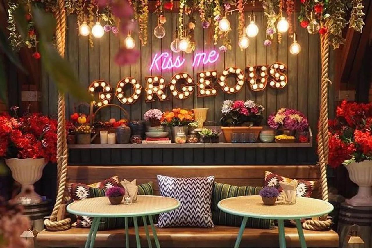 5 Kafe Unik untuk Merayakan Hari Valentine Bareng Pasangan