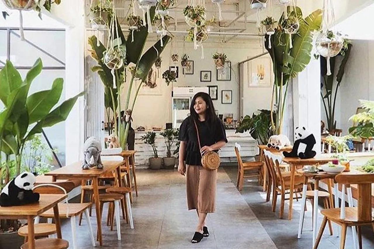 Sama Dengan Coffee, Kafe Ala Urban Jungle di Jakarta Selatan