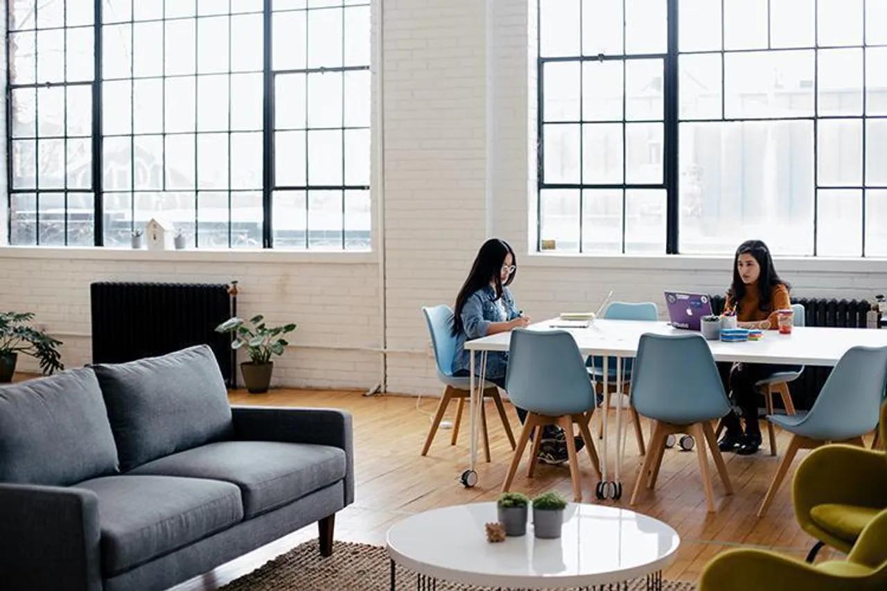Kerja di Coworking Space Bisa Jadi Terapi Bagi Para Introvert