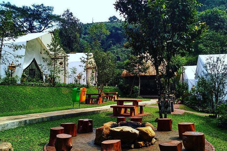 10 Tempat Glamping yang Buat Kamu Lupa Penatnya Jakarta