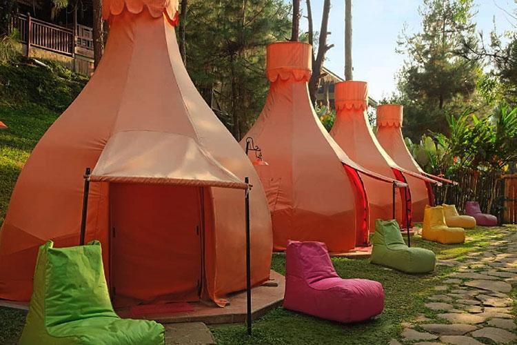 10 Tempat Glamping yang Buat Kamu Lupa Penatnya Jakarta