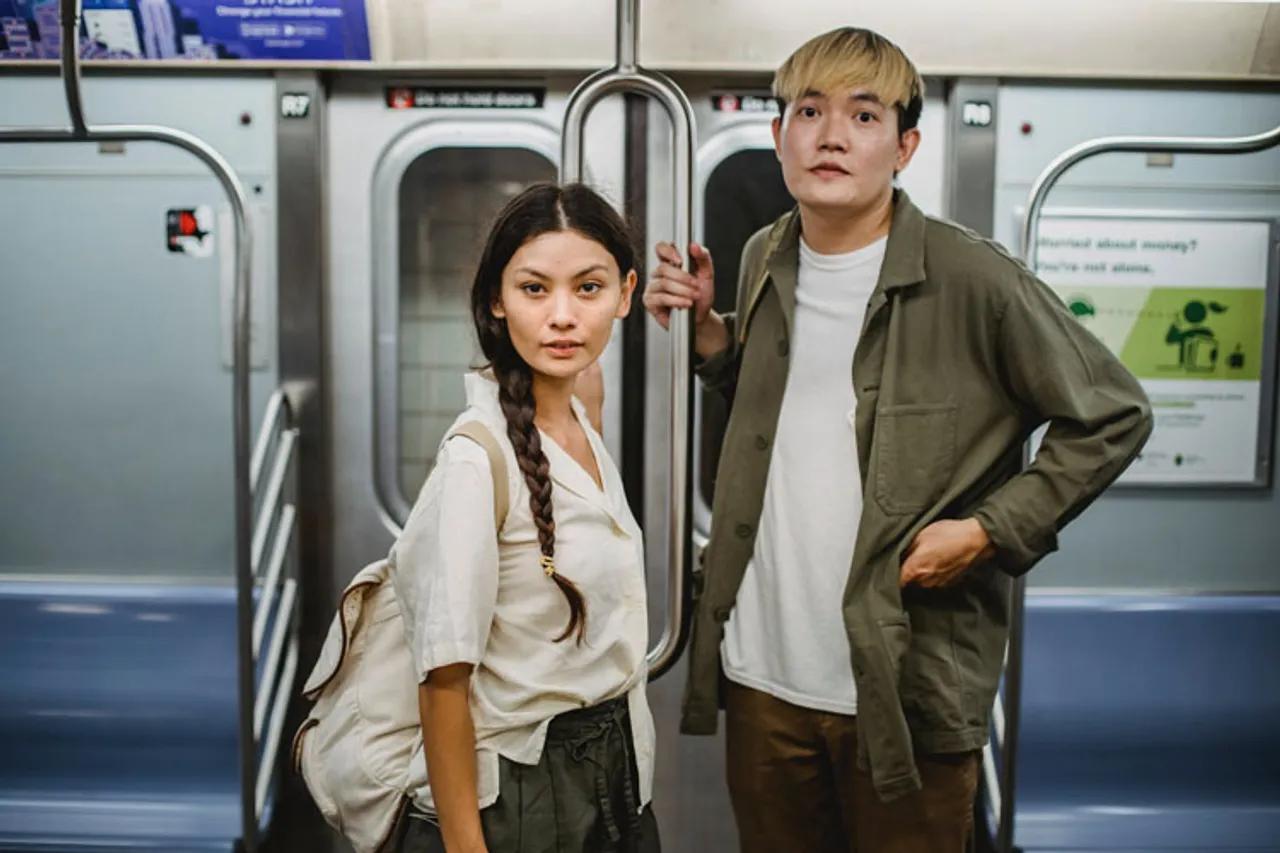 Subway Meditation: Buat Perjalanan Pulang Kantor Jadi Tenang