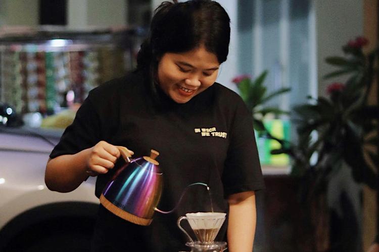 Mengenal Sosok Della Ayu, Content Creator yang Begitu Cinta Kopi